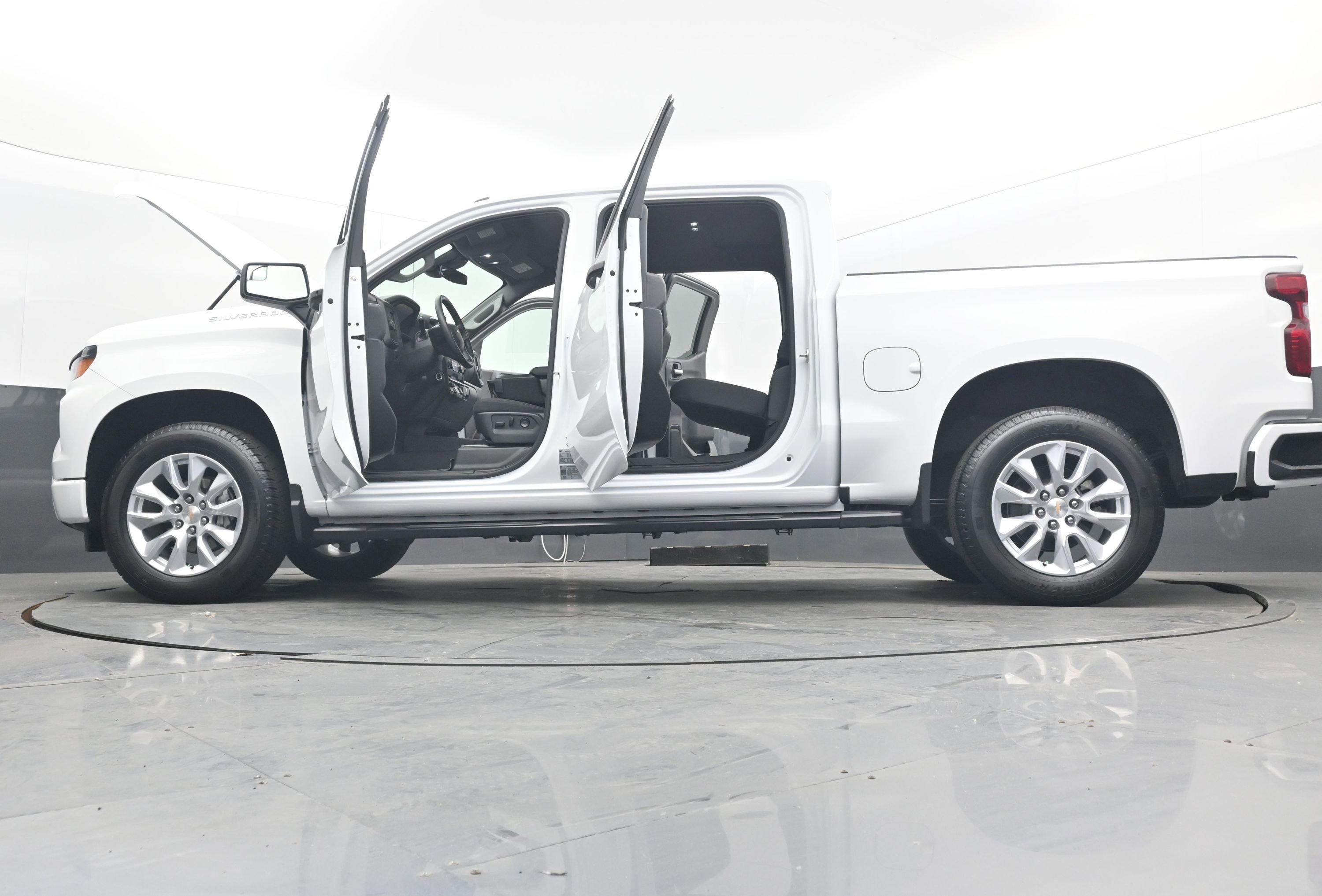 Certified 2026 Chevrolet Silverado 1500 Custom RWD image 44