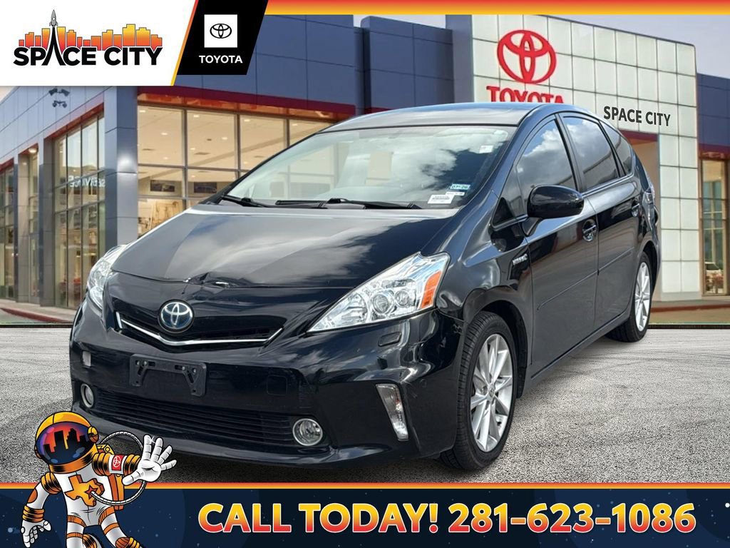 Used 2014 Toyota Prius V Five image 1