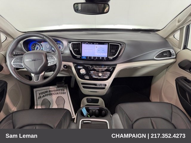Used 2024 Chrysler Pacifica Touring-L FWD image 31