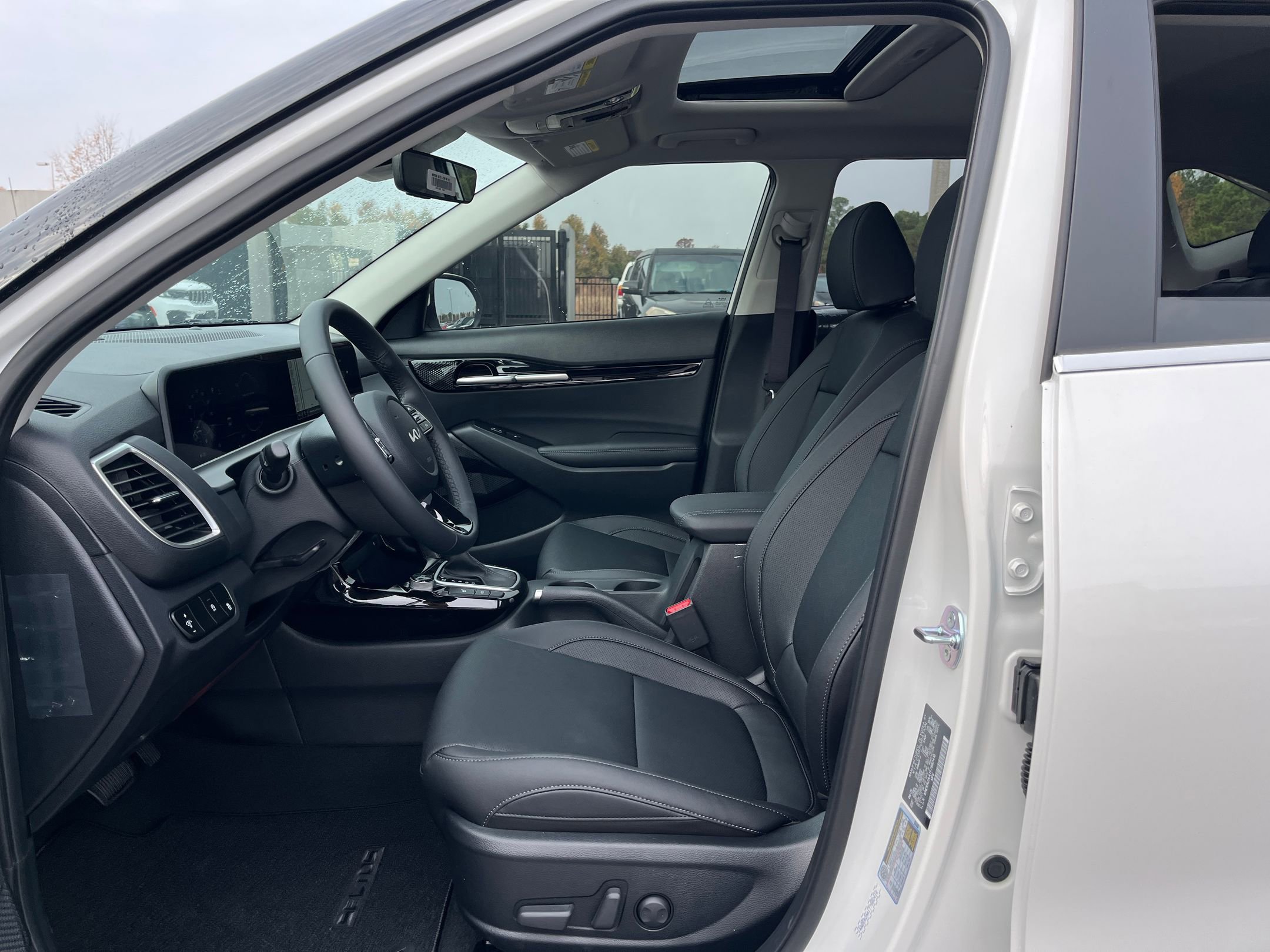 New 2026 Kia Seltos EX image 28