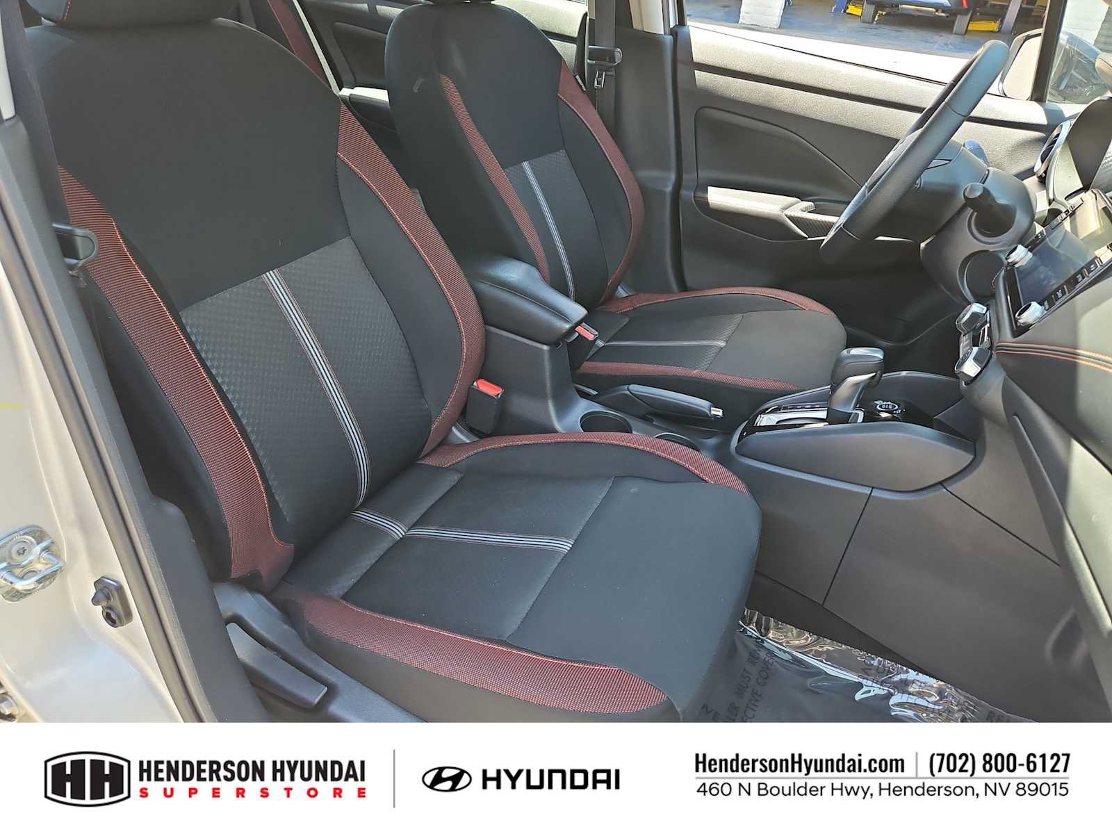 Used 2024 Nissan Versa SR FWD image 21