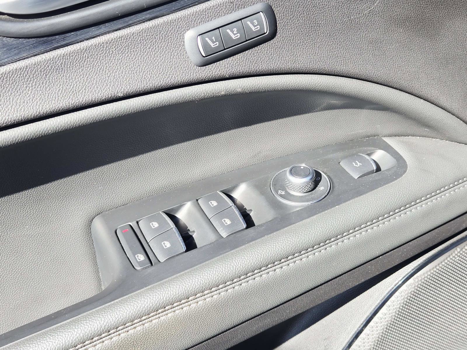 Used 2024 Alfa Romeo Stelvio Sprint image 38