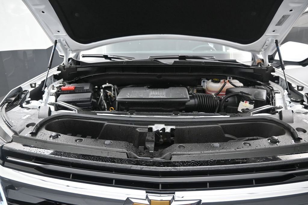 Used 2025 Chevrolet Tahoe LS RWD image 14