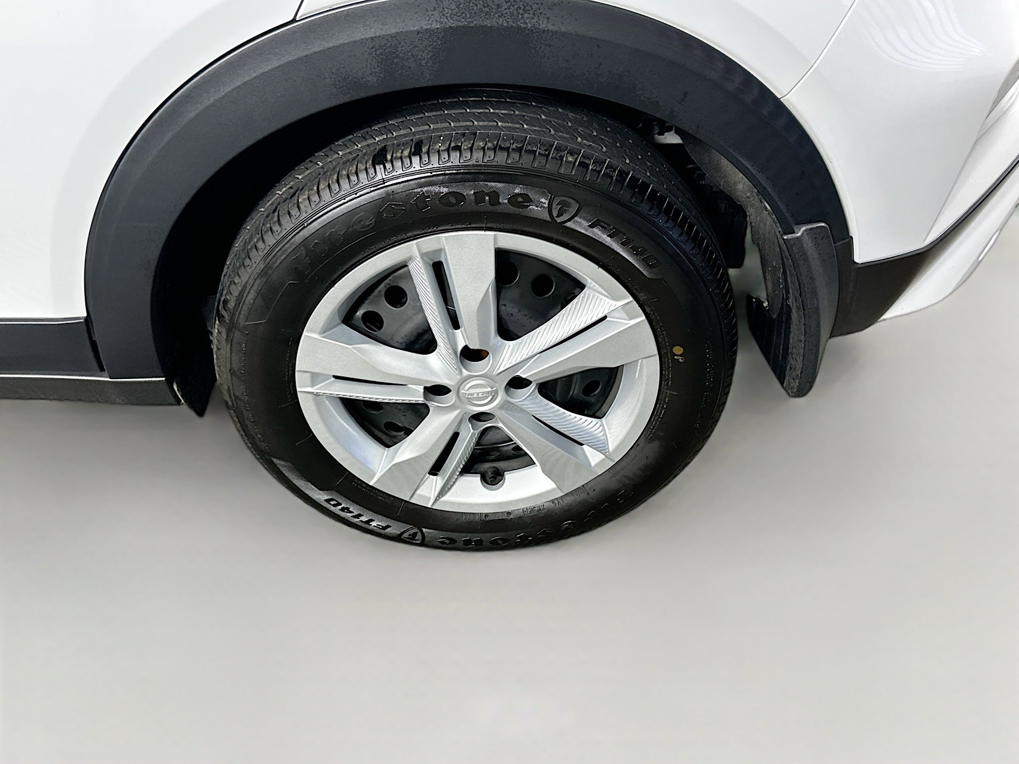 Used 2024 Nissan Kicks S image 11