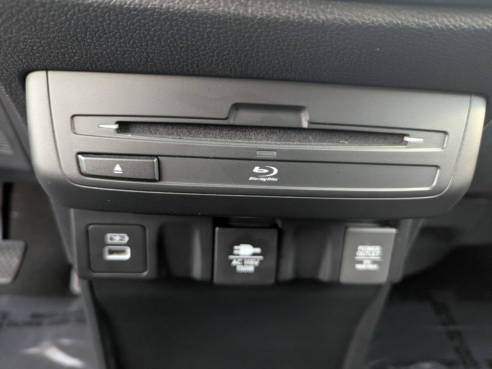 Used 2023 Honda Odyssey Touring image 17