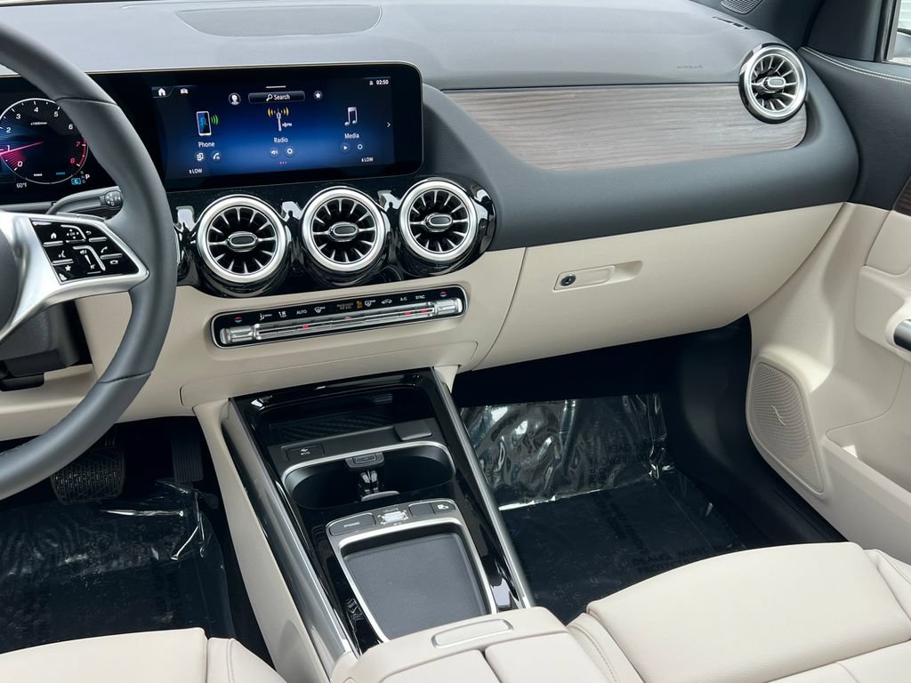 New 2026 Mercedes-Benz GLA 250 4MATIC image 34