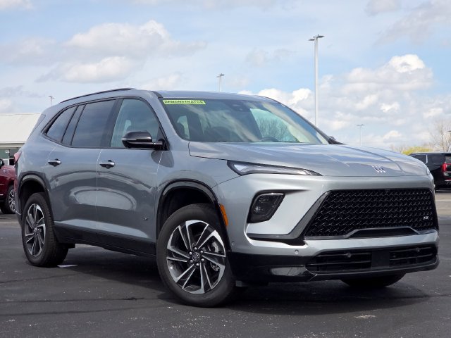 New 2026 Buick Enclave Sport Touring w/ Super Cruise Package FWD image 2