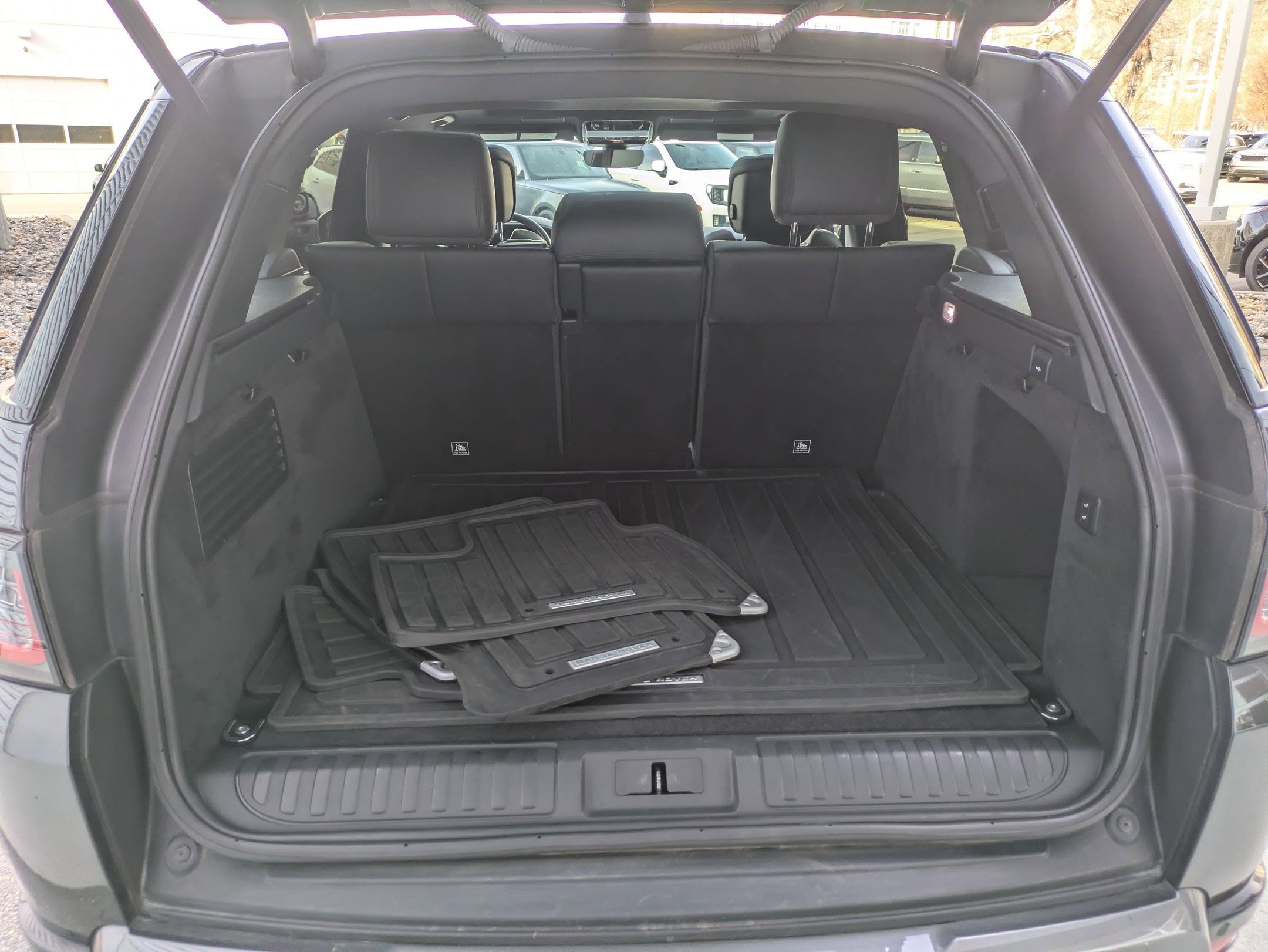 Used 2019 Land Rover Range Rover Sport HSE image 33