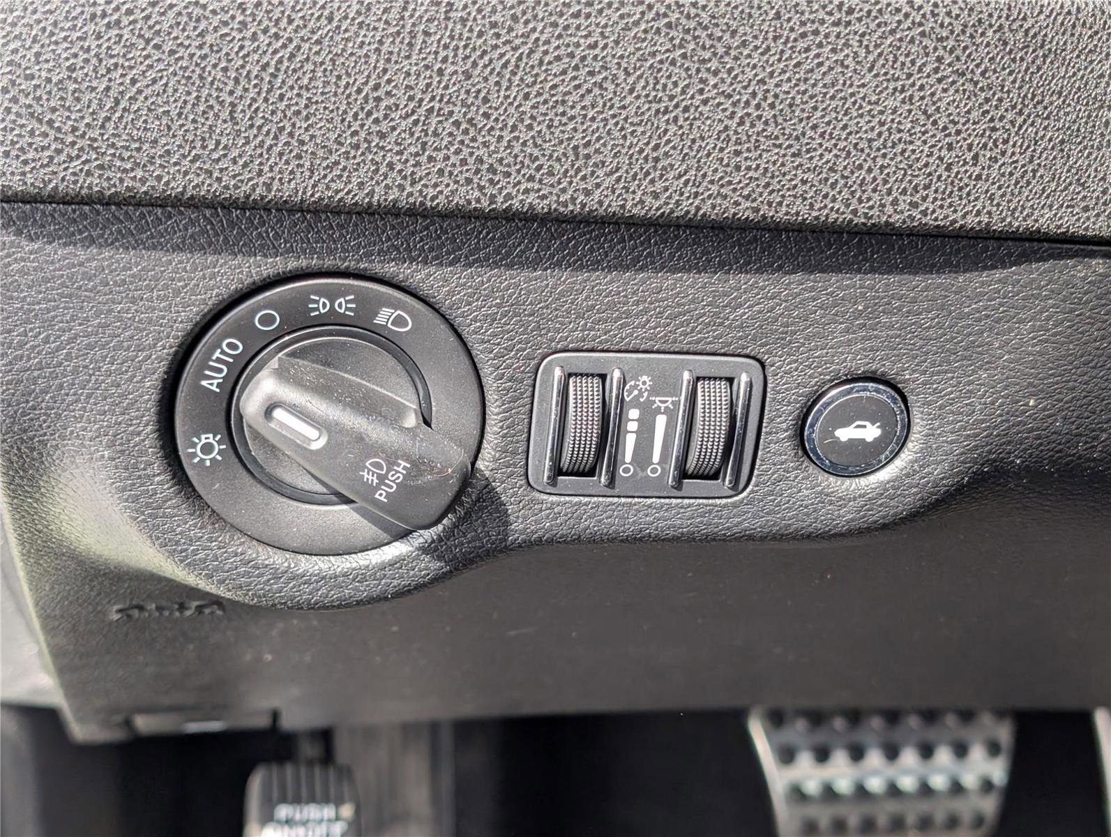 Used 2022 Dodge Charger R/T image 23