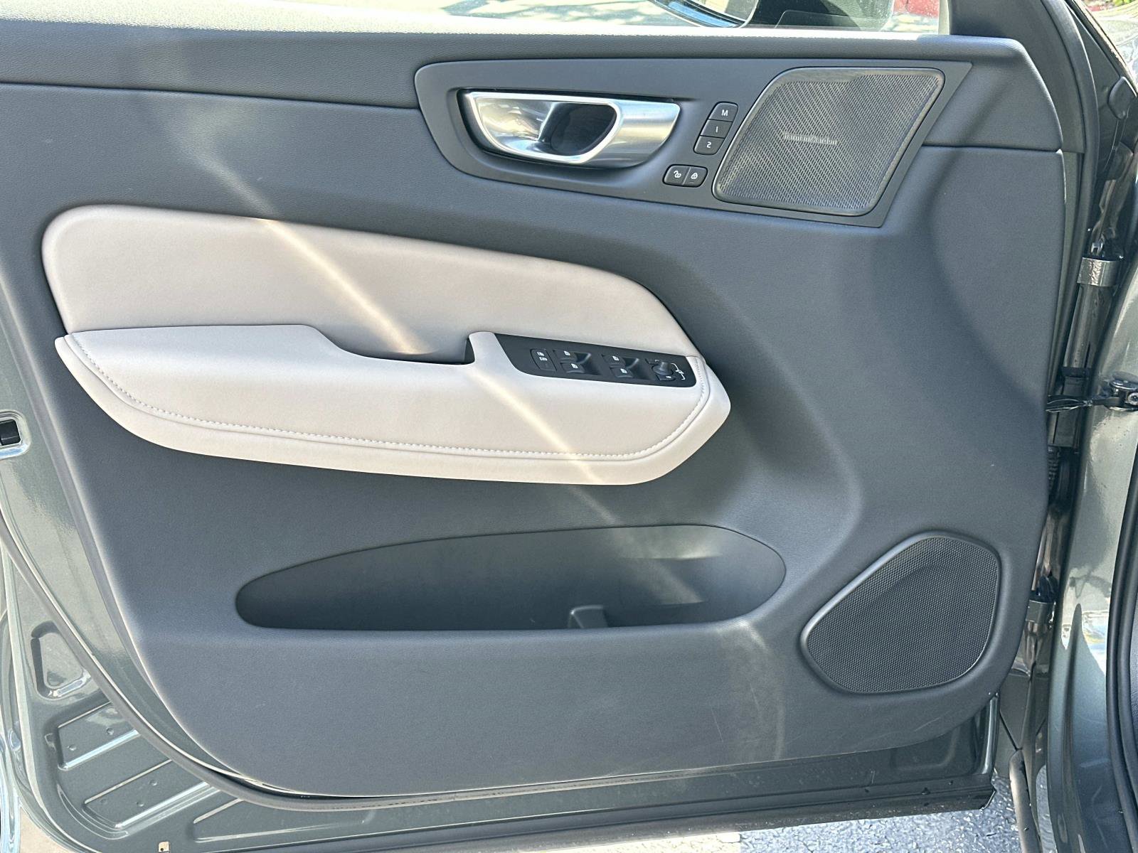 Certified 2026 Volvo XC60 B5 Plus w/ Climate Package image 15