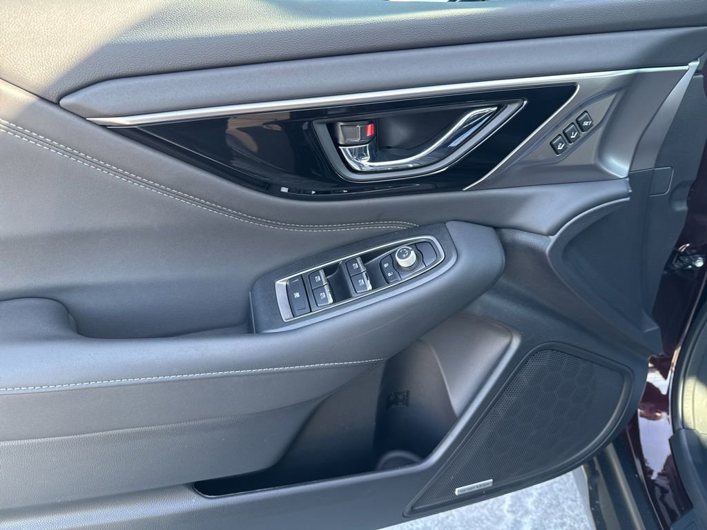 Used 2025 Subaru Outback Limited image 15