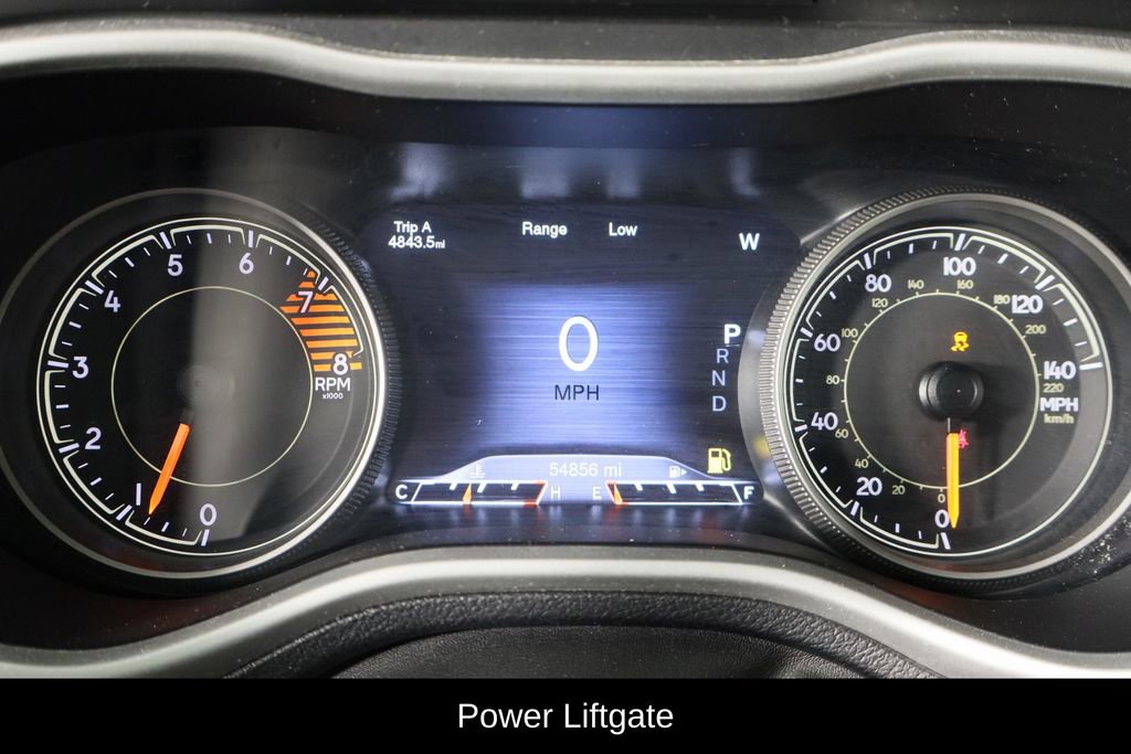 Used 2016 Jeep Cherokee Limited w/ Luxury Group image 11