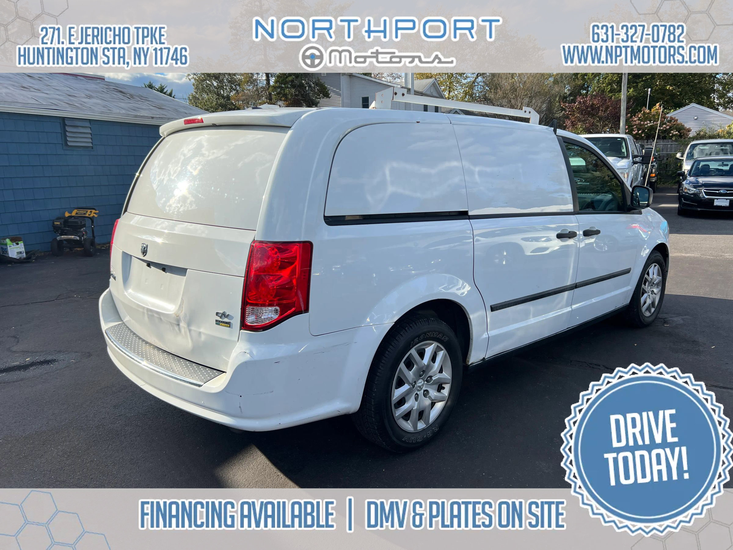 Used 2014 RAM C/V Tradesman w/ UConnect Hands-Free Group image 5