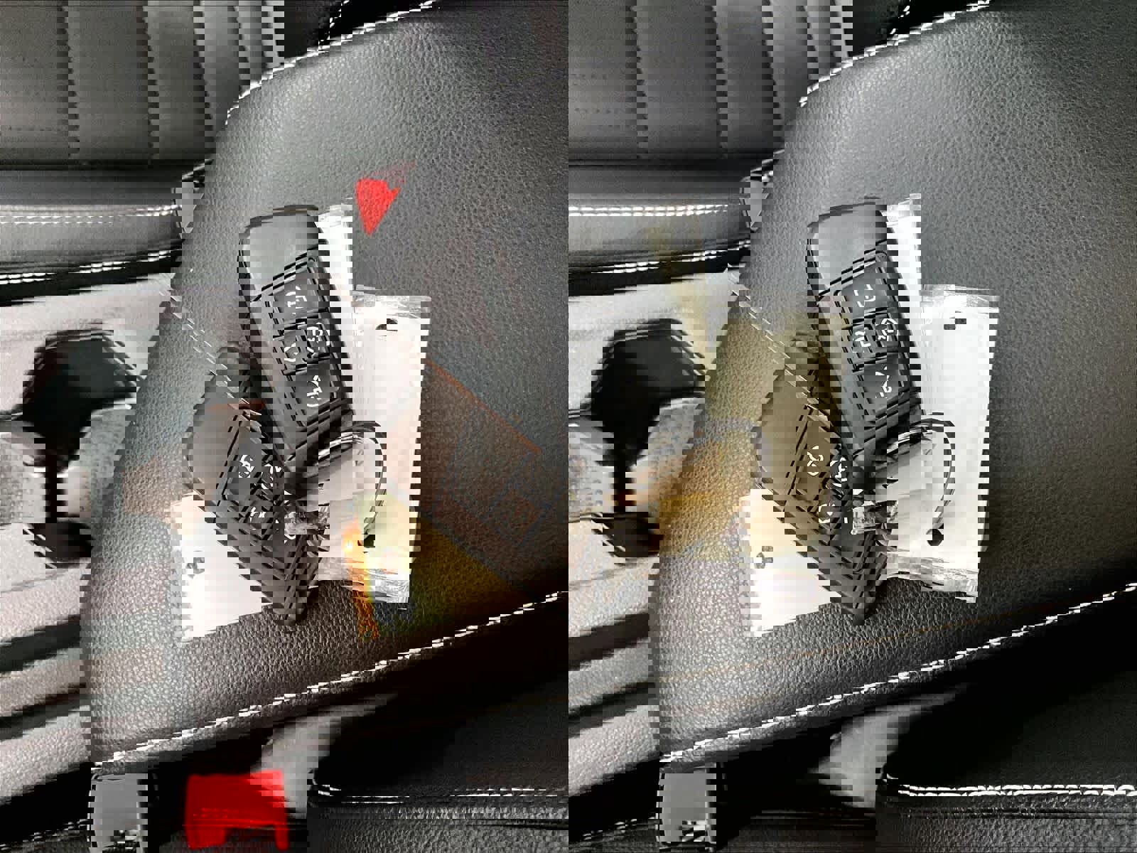 Used 2024 Volkswagen Jetta SE FWD image 13