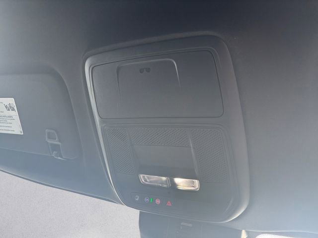 New 2026 Chevrolet Traverse LT w/ Midnight/Sport Edition AWD/4WD image 16