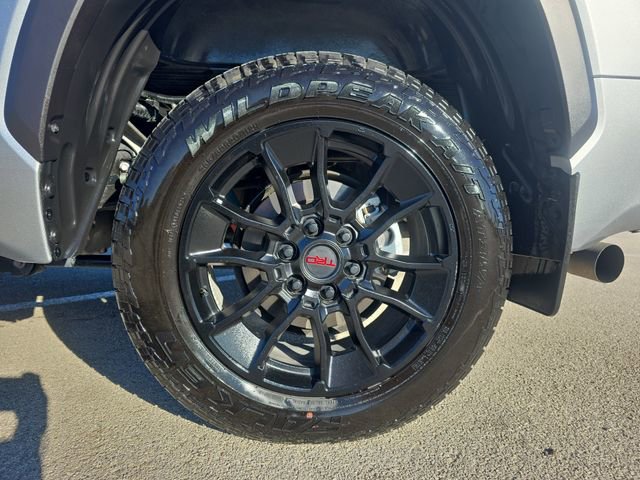 Used 2025 Toyota Tundra Limited image 32