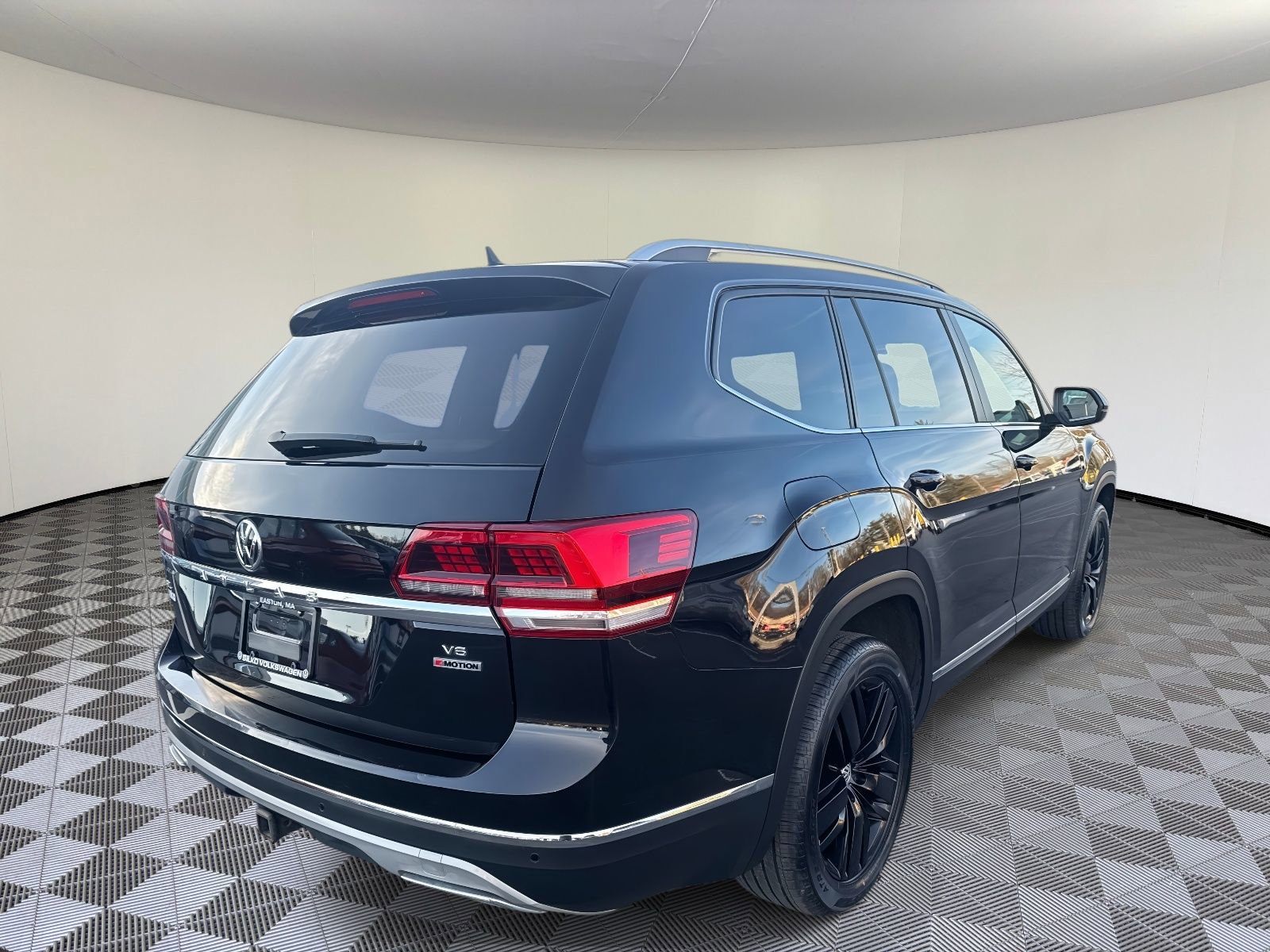 Used 2019 Volkswagen Atlas SEL image 9