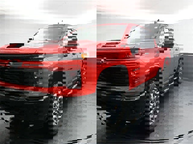 Used 2024 Chevrolet Silverado 2500 Custom w/ Custom Value Package image 7