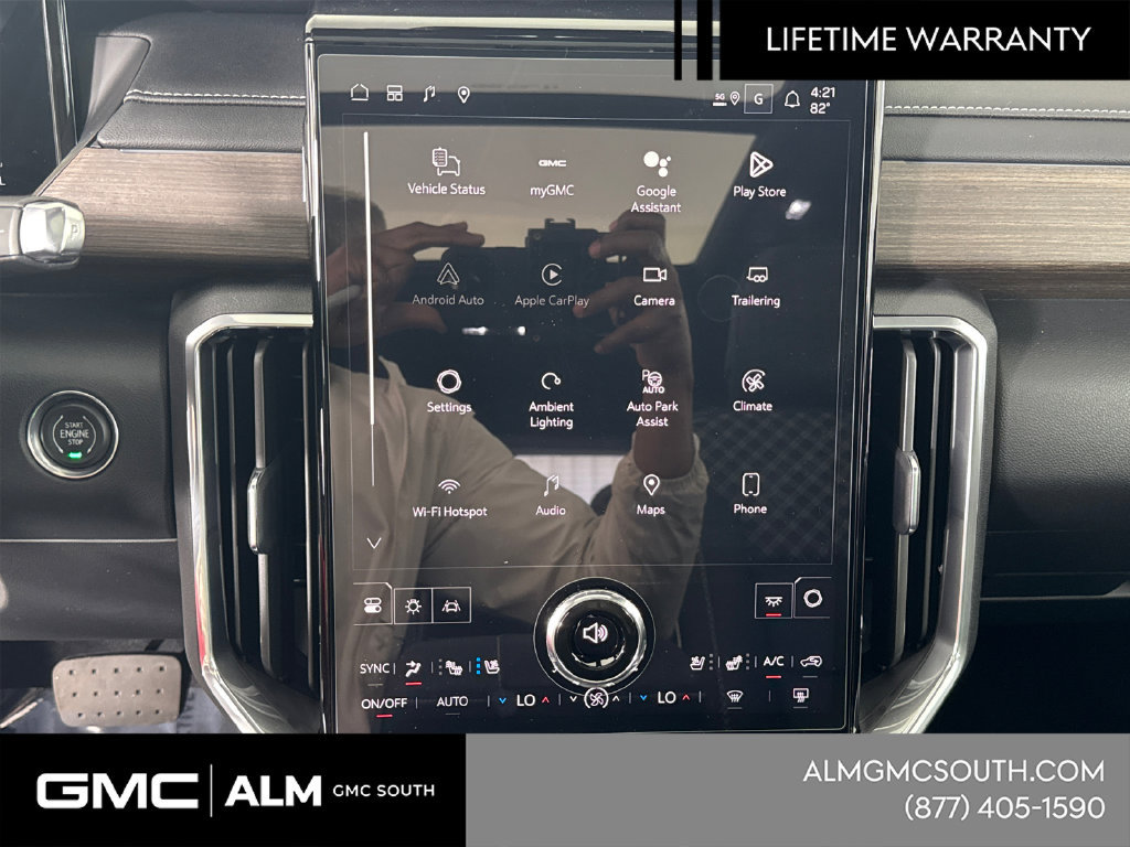 New 2026 GMC Acadia Denali w/ Super Cruise Package FWD image 32