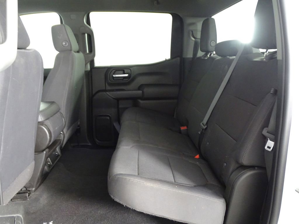 Used 2020 Chevrolet Silverado 1500 Custom w/ Custom Value Package image 11