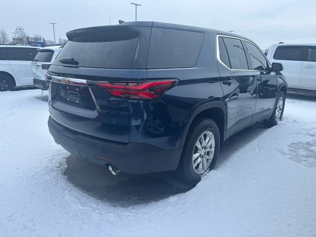 Used 2022 Chevrolet Traverse LS FWD image 8