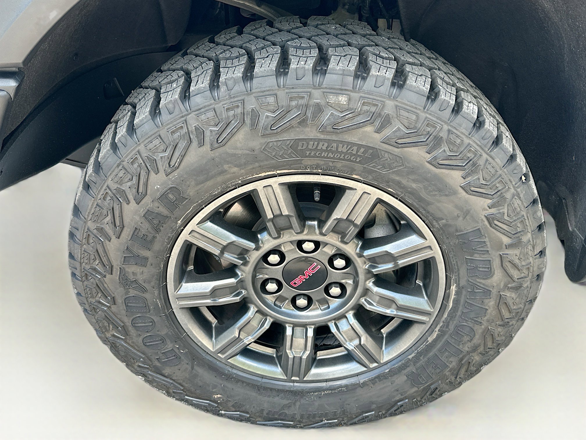 Used 2024 GMC Sierra 1500 AT4X image 35