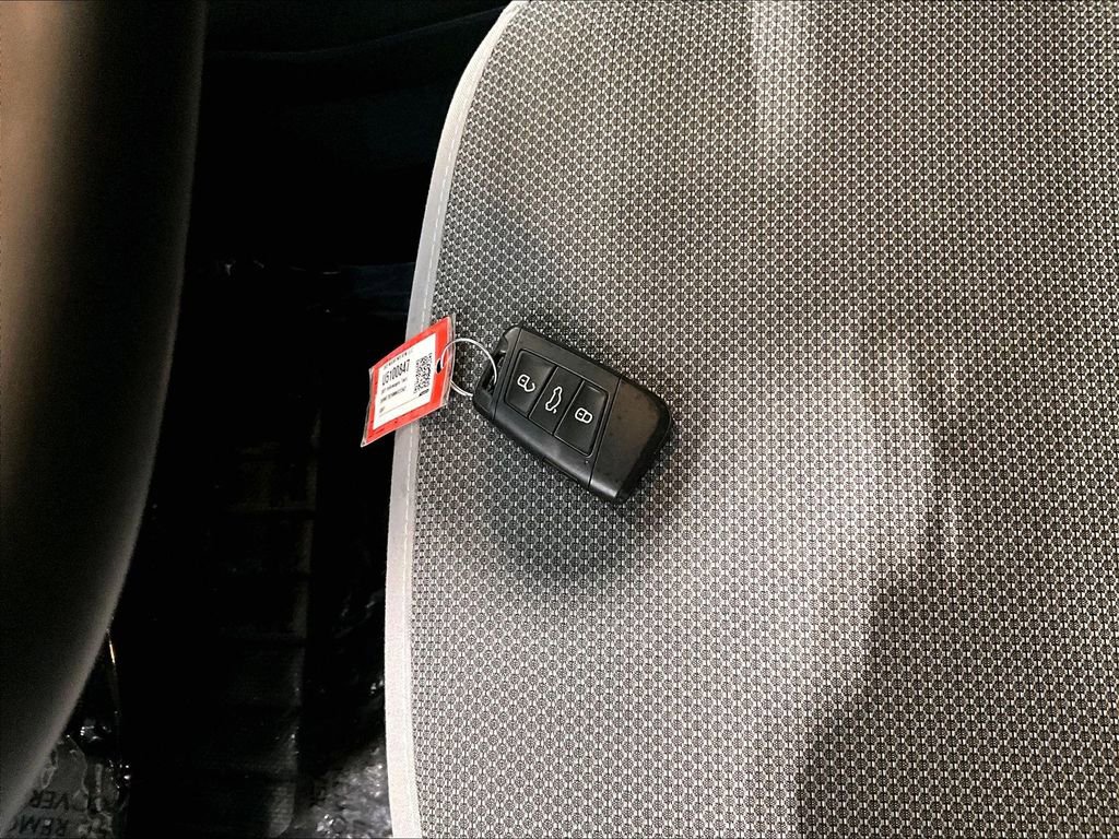 Used 2022 Volkswagen Taos S w/ IQ Drive S Package image 31