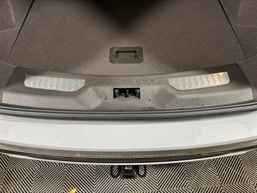 New 2026 Lincoln Nautilus Black Label w/ Jet Appearance Package AWD/4WD image 60