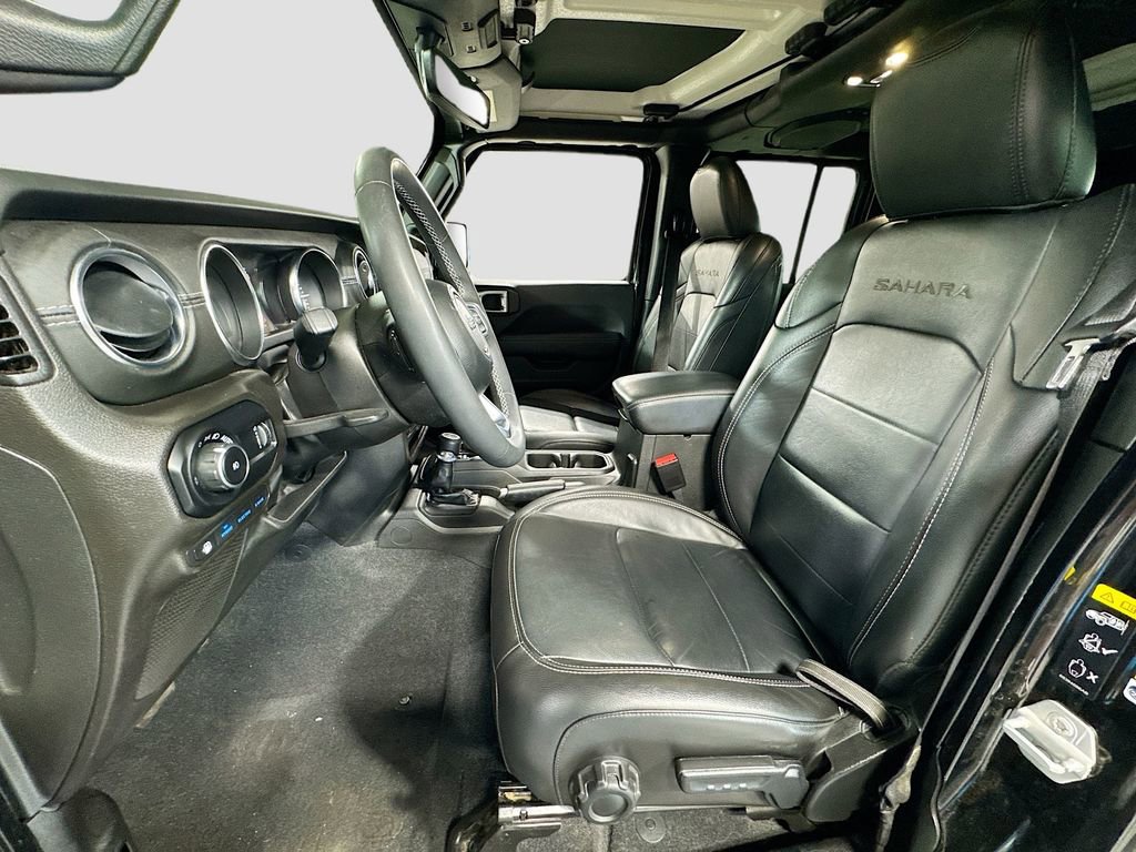 Used 2023 Jeep Wrangler Unlimited Sahara image 13