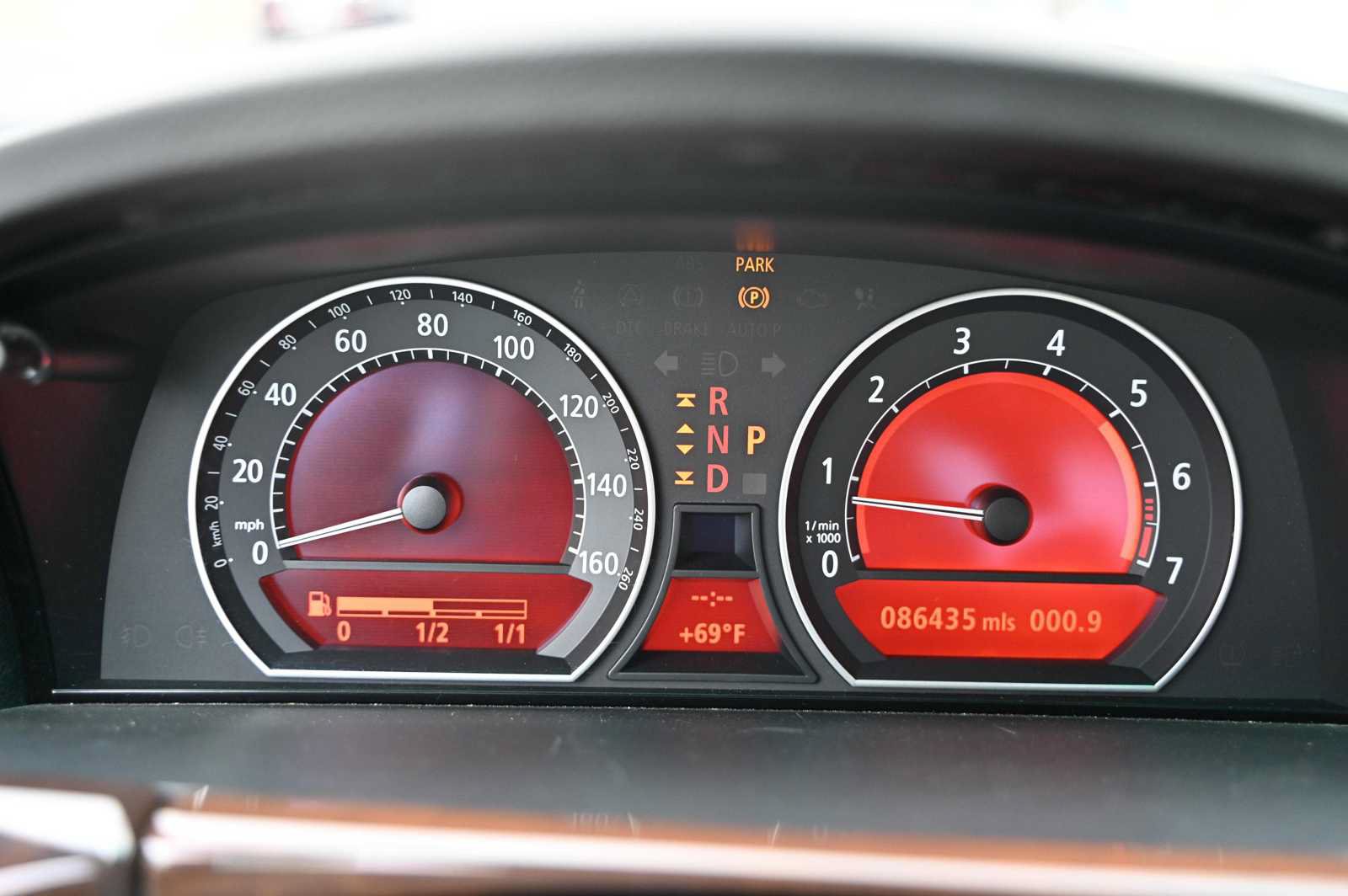 Used 2007 BMW 750i RWD image 15