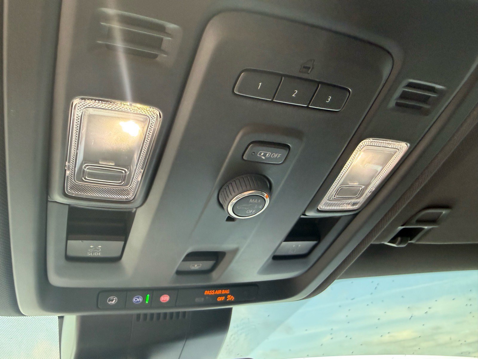 Used 2023 Chevrolet Tahoe Z71 AWD/4WD image 32