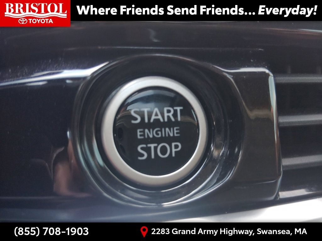 Used 2023 Nissan Pathfinder Platinum AWD/4WD image 33