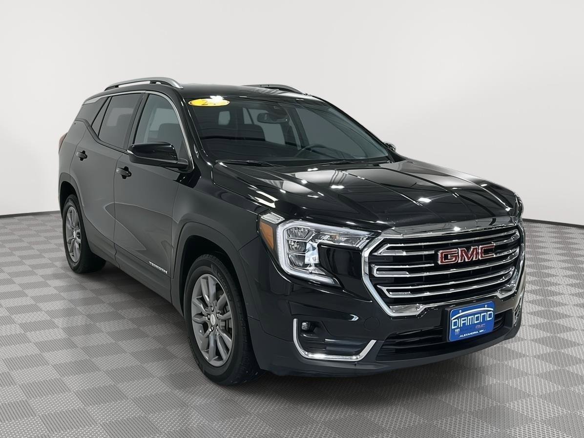 Used 2024 GMC Terrain SLT image 7
