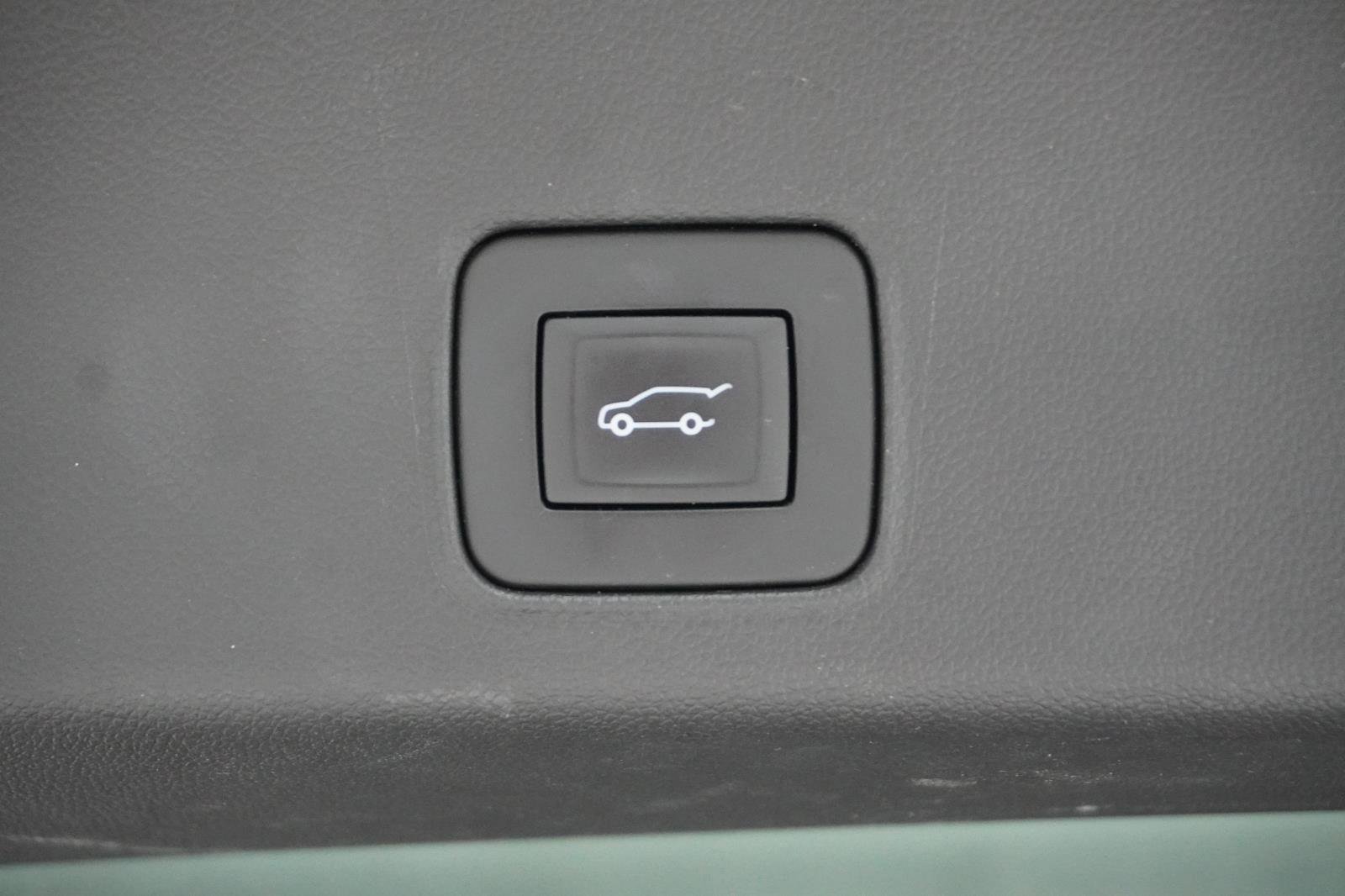 Used 2025 Chevrolet TrailBlazer LT w/ Convenience Package FWD image 7