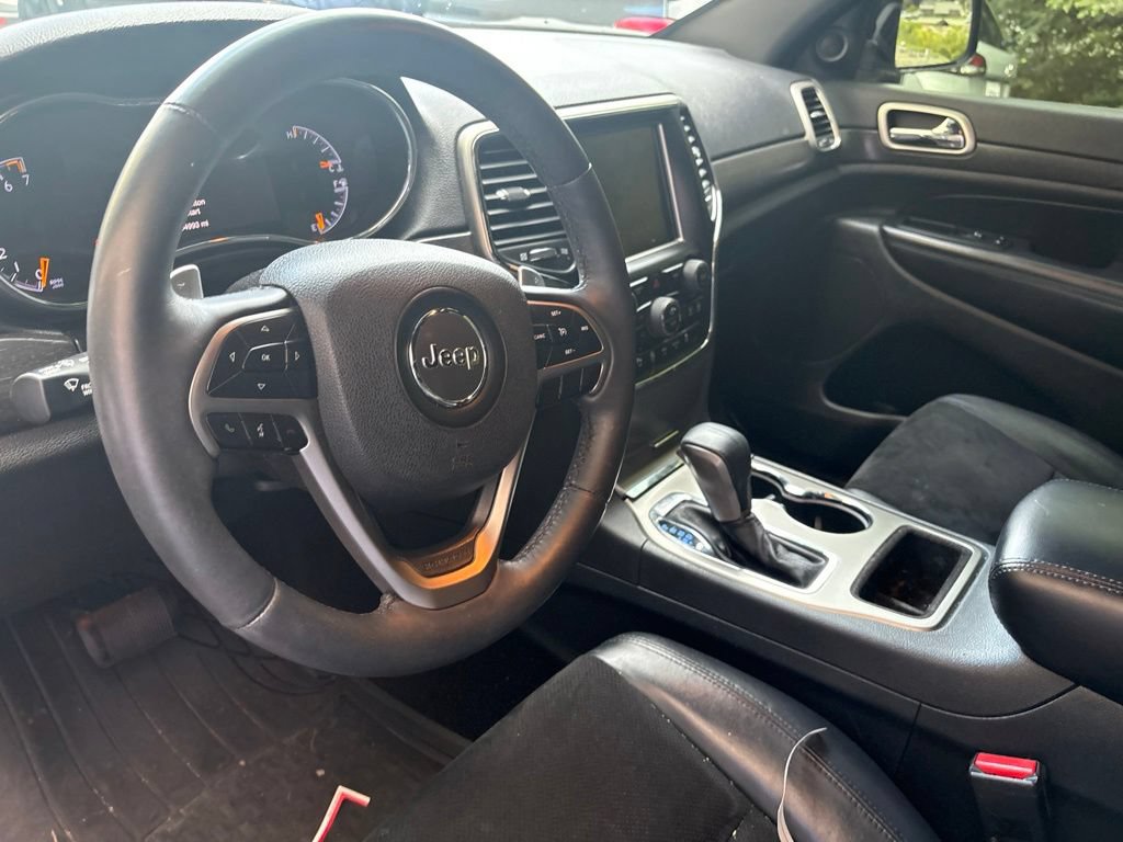 Used 2017 Jeep Grand Cherokee Altitude AWD/4WD image 11