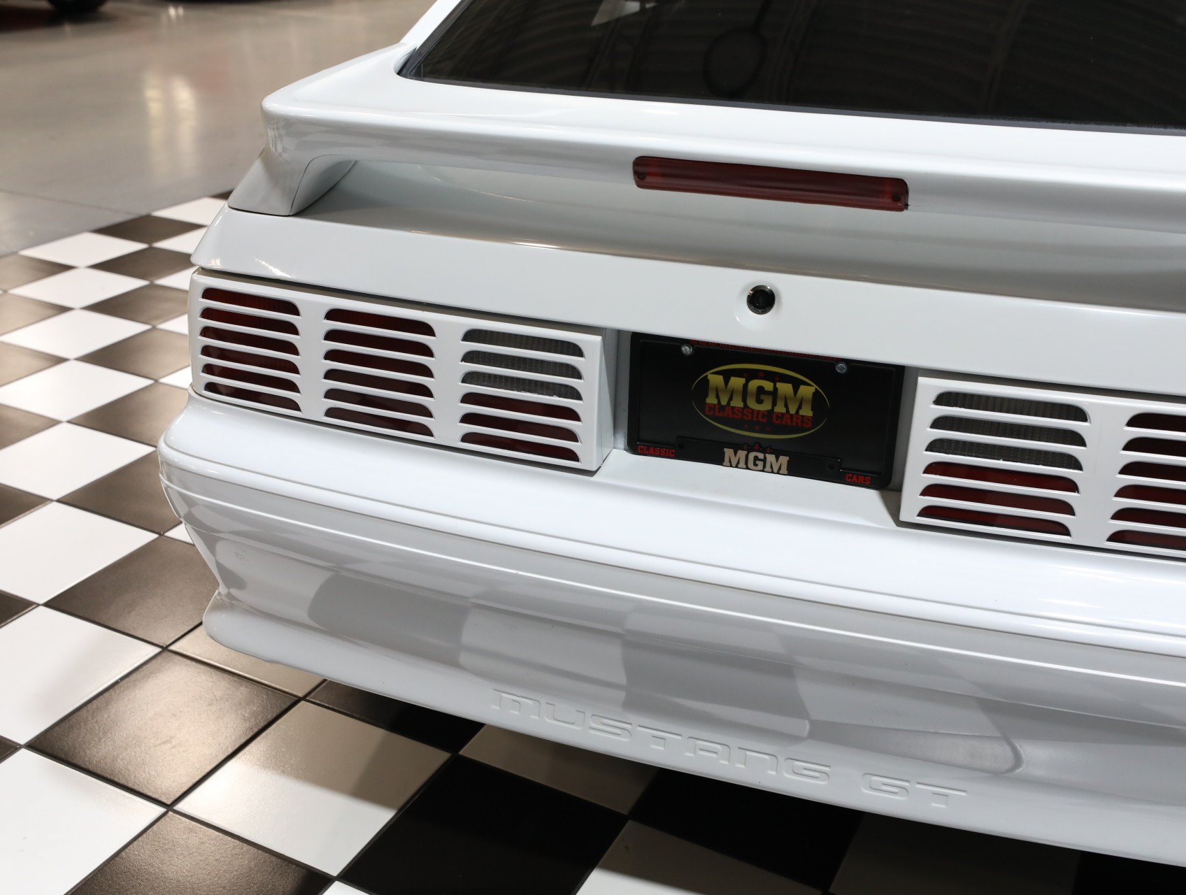 Used 1992 Ford Mustang GT RWD image 23
