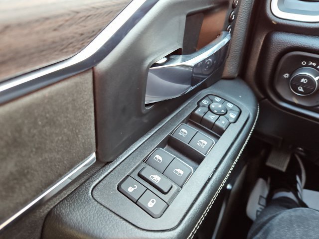 New 2026 RAM 2500 Laramie AWD/4WD image 39