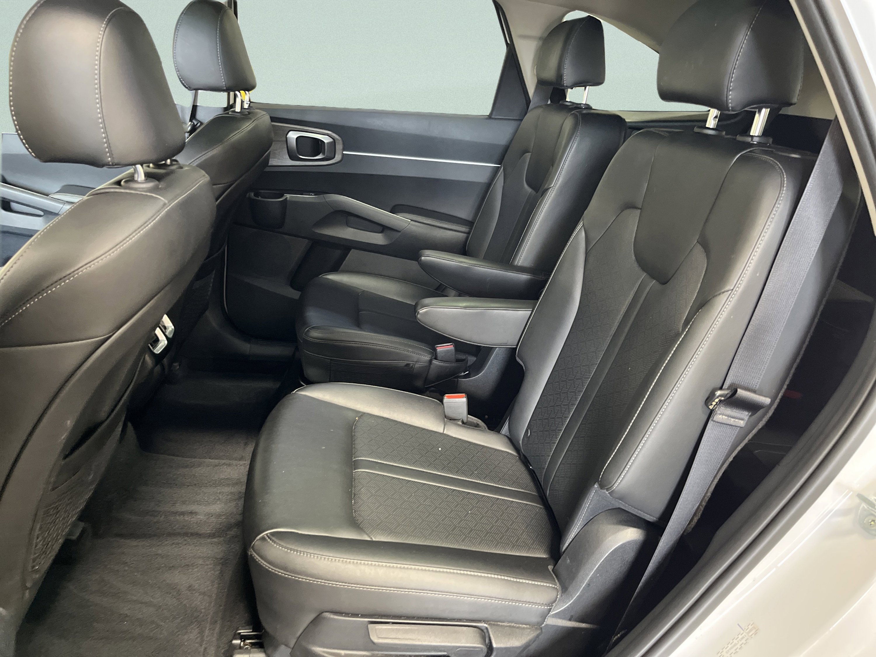 Used 2022 Kia Sorento X-Line EX image 34