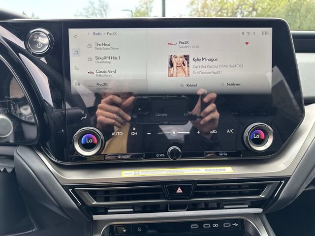 New 2026 Lexus TX 500h AWD image 23