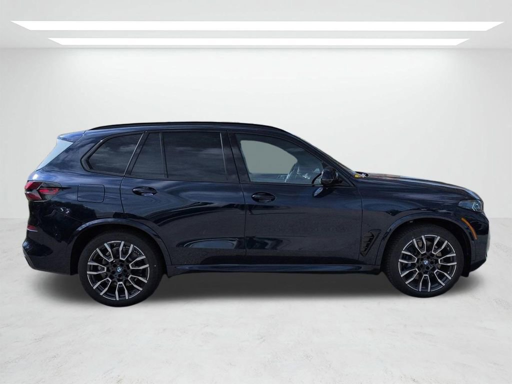 New 2026 BMW X5 xDrive50e w/ M Sport Package image 3