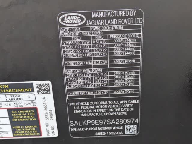 Used 2025 Land Rover Range Rover SE AWD/4WD image 33