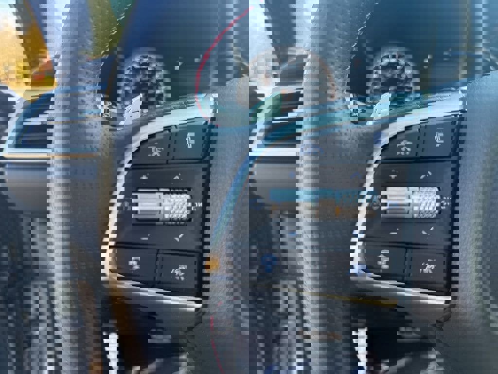 Used 2024 Genesis G70 2.5T w/ Sport Prestige Package image 17