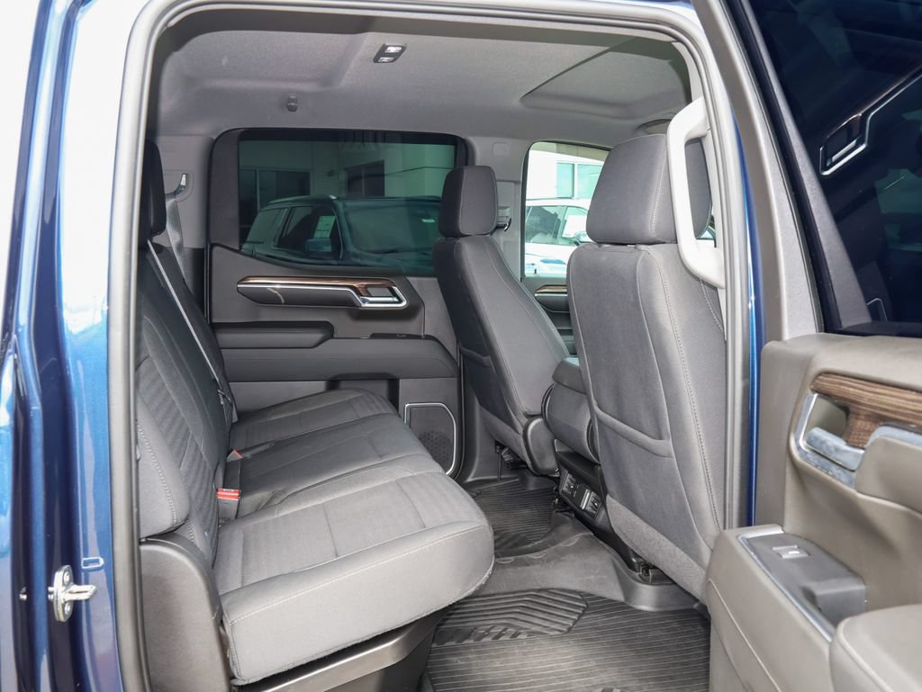 Used 2022 Chevrolet Silverado 1500 LT Trail Boss AWD/4WD image 28