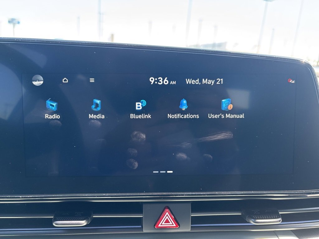 New 2025 Hyundai Elantra Limited image 19