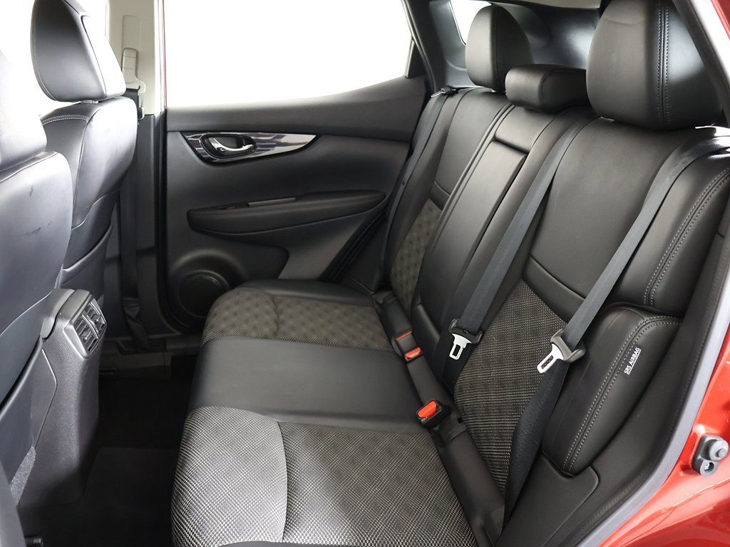 Used 2022 Nissan Rogue Sport SV w/ Technology Package image 33