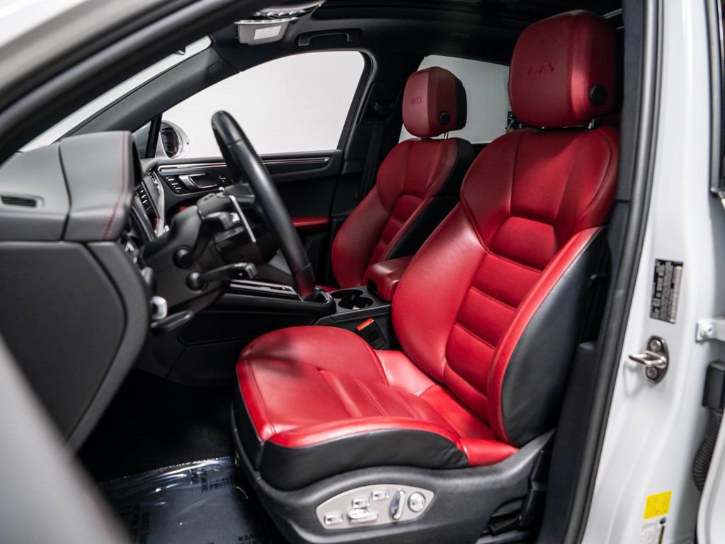 Used 2023 Porsche Macan GTS image 5