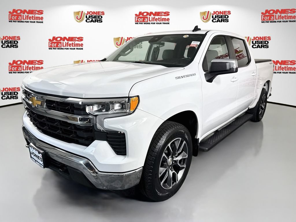 Used 2024 Chevrolet Silverado 1500 LT AWD/4WD image 11
