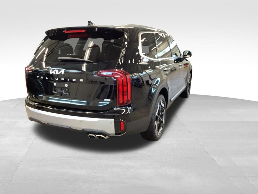 Certified 2023 Kia Telluride S w/ S Sunroof Package AWD/4WD image 7
