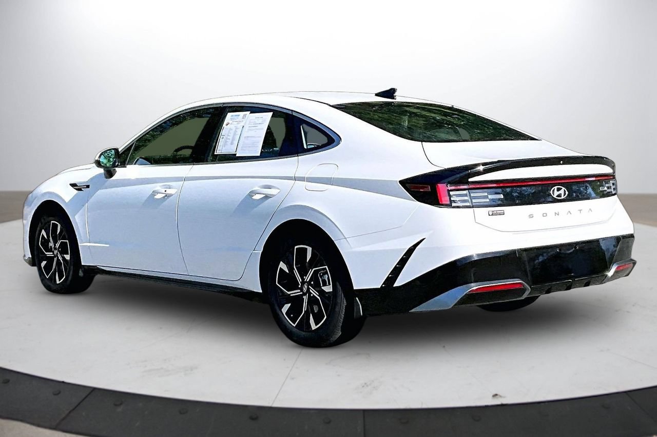 Used 2025 Hyundai Sonata SEL FWD image 7