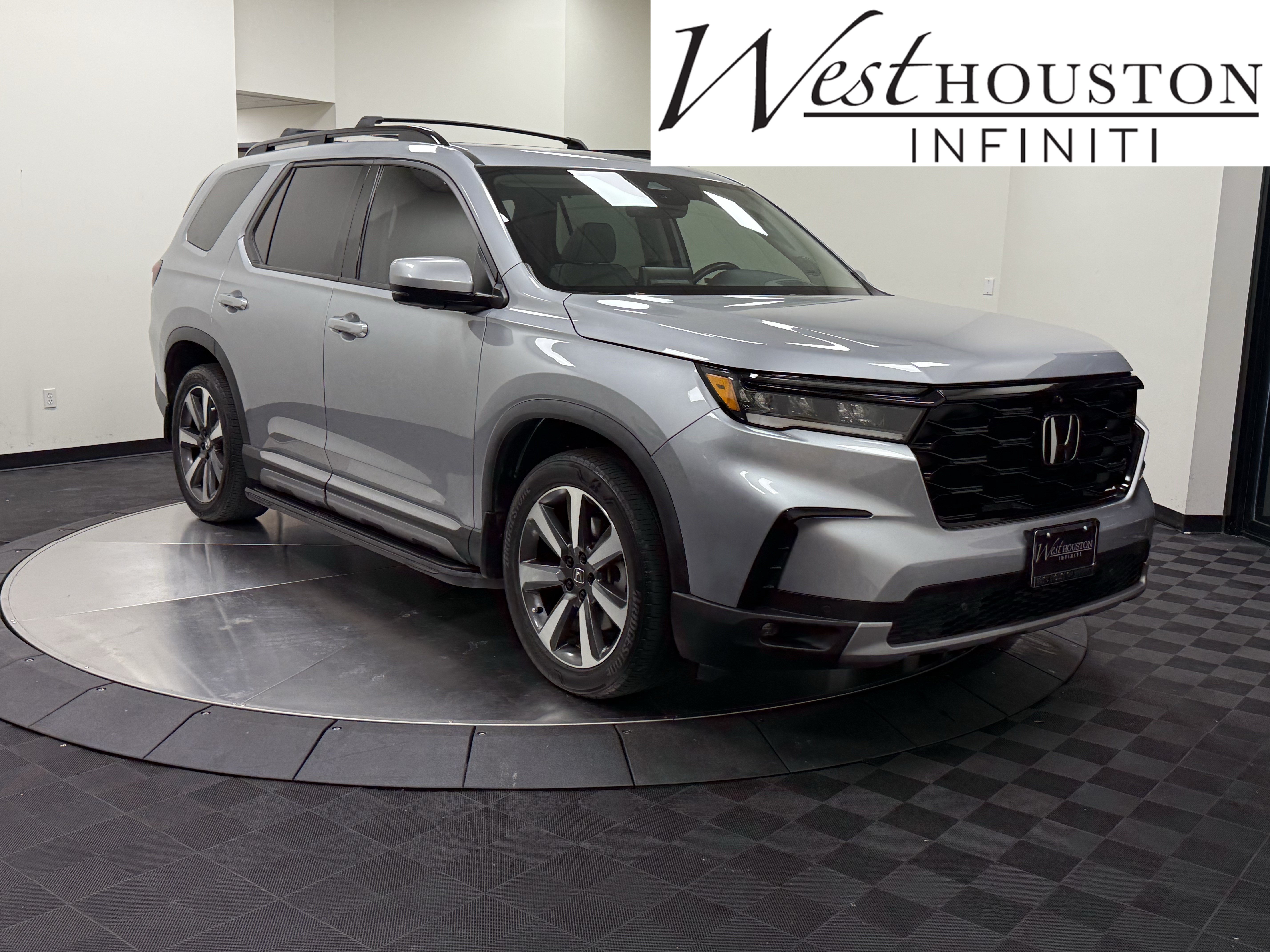 Used 2023 Honda Pilot Elite image 1